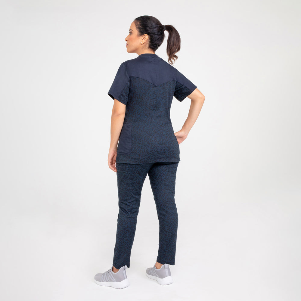 CopperActive™ Scrub Set: Women’s Cheetah V-neck Top & Cargo Pants